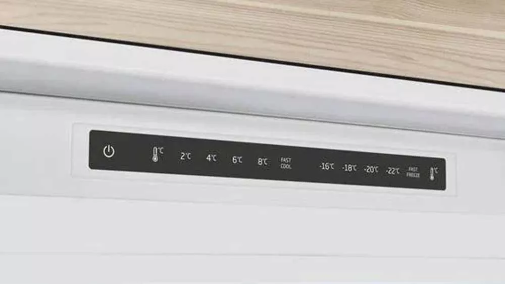 Panel na nastavení teploty chladničky Amica_04