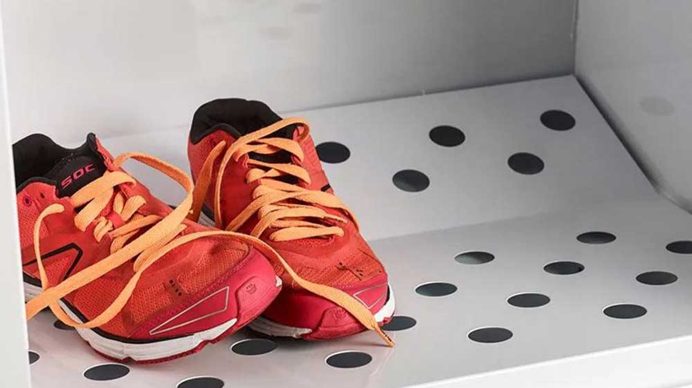 Sušicí skříň Asko DC7784V.S má speciální přihrádku na boty_03