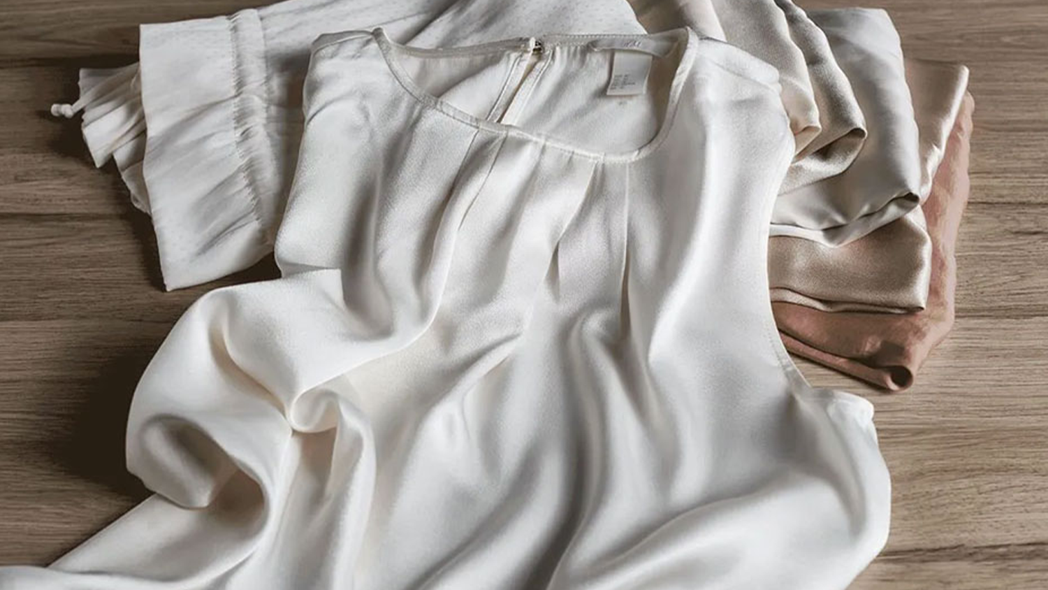 Vysu&scaron;en&aacute; bielizeň