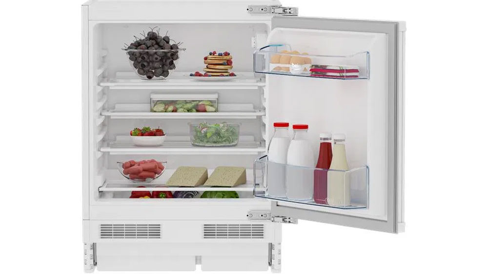 Vnitřní prostor chladničky monoklimatické BEKO BU1104N_02