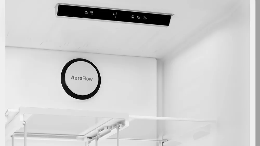 Ovládací panel kombinované chladničky Beko B7RCNA407HG_06