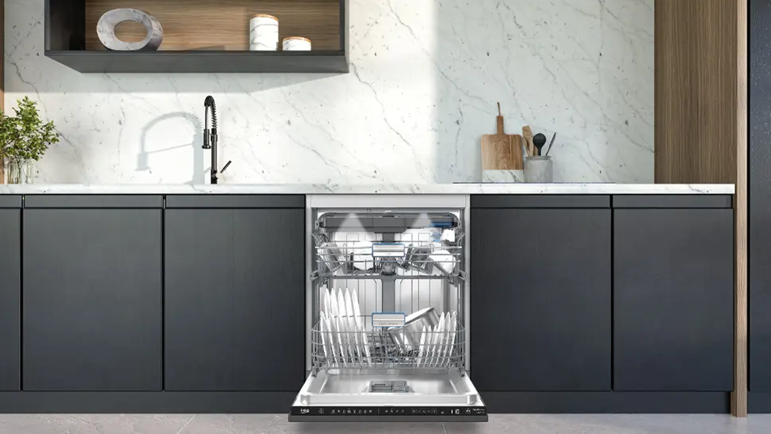 Um&yacute;vačka riadu Beko BDIN38542P v interi&eacute;ru