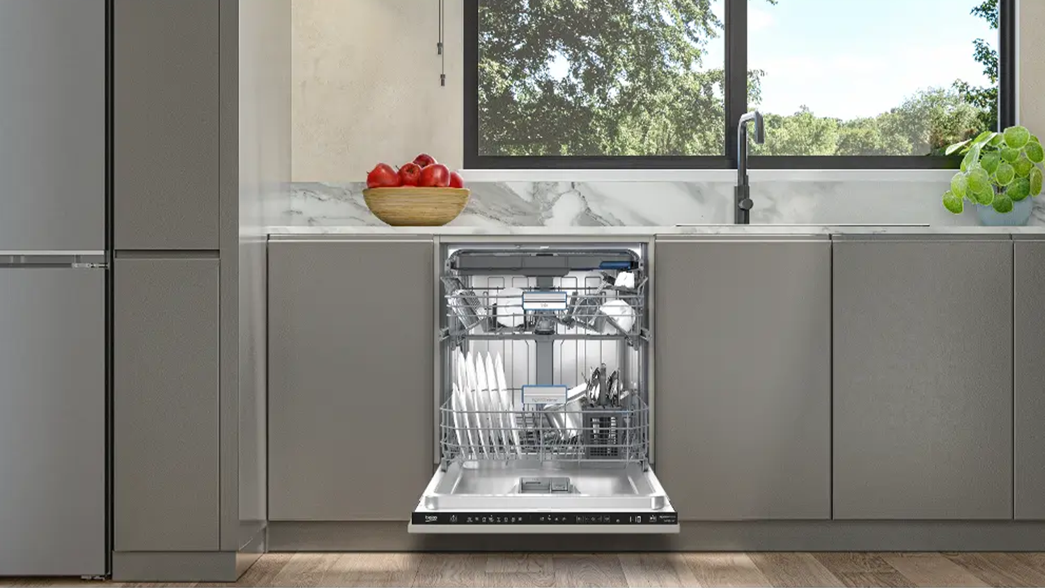 Myčka n&aacute;dob&iacute; Beko BDIN38561P v kuchyni