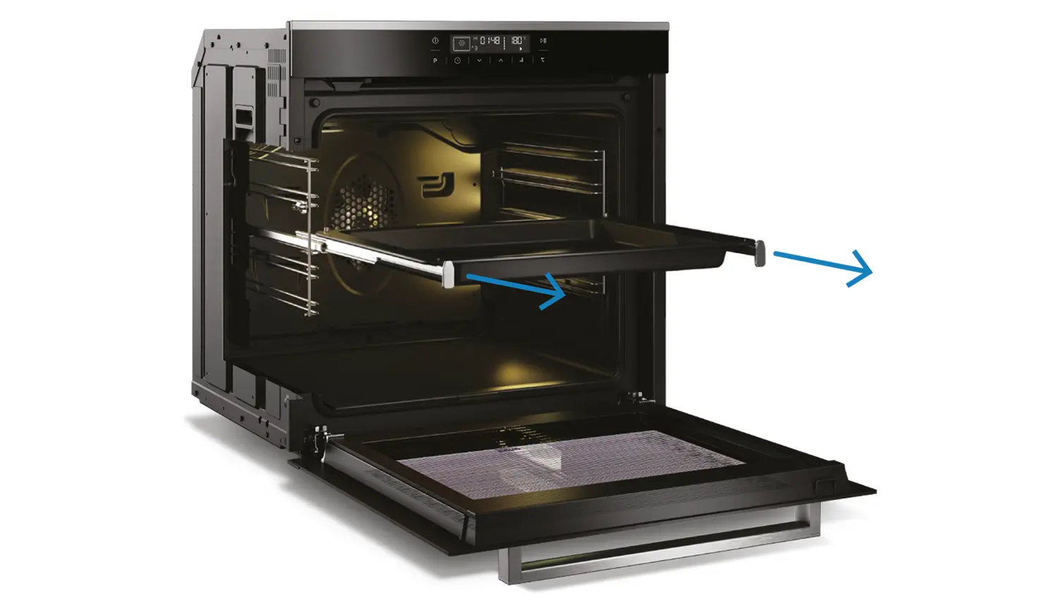 Mezi další výhody trouby Beko BCBIE17300KSB patří funkce Booster, která pomáhá troubu na začátku pečení nahřát rychleji na požadovanou teplotu, elektrický gril, ochlazovací systém a trojité sklo dveří. Programy a časy pečení se nastavují na dotykovém LED displeji.