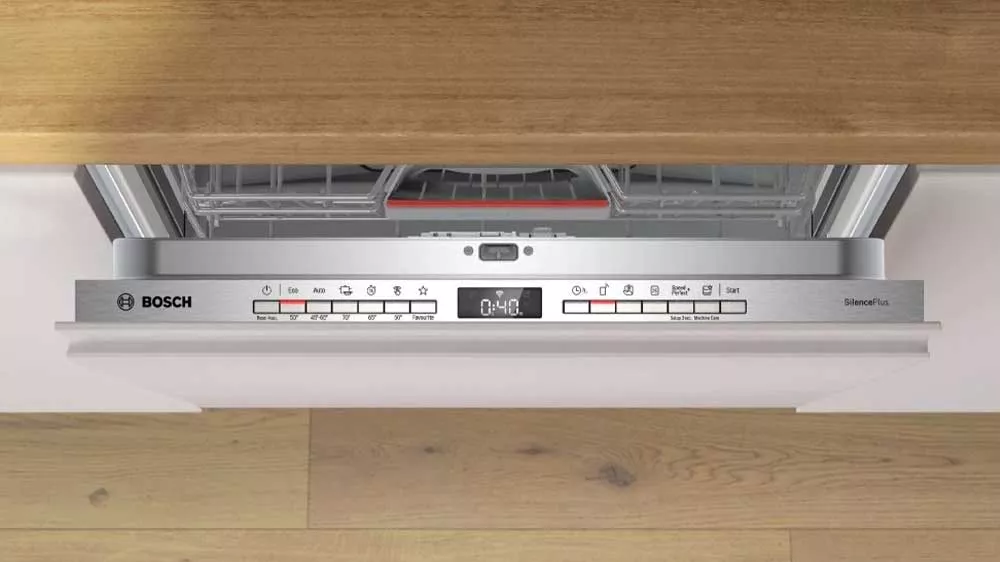 Výběr programů na ovládacím panelu vestavné myčky Bosch SMV4EVX08E_03