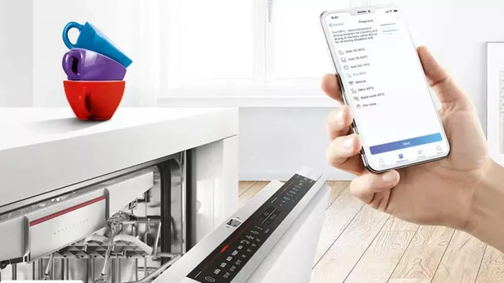 Myčka n&aacute;dob&iacute; Bosch SMS4EVI08E se snadno ovl&aacute;d&aacute; pomoc&iacute; aplikace_06