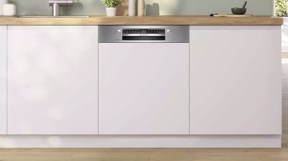 Vestavná myčka Bosch SMI4ECS28E zabudovaná v moderní kuchyni_02