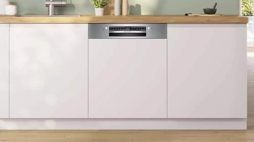 Vestavn myčka BOSCH SMI4EVS04E v kuchyni_02