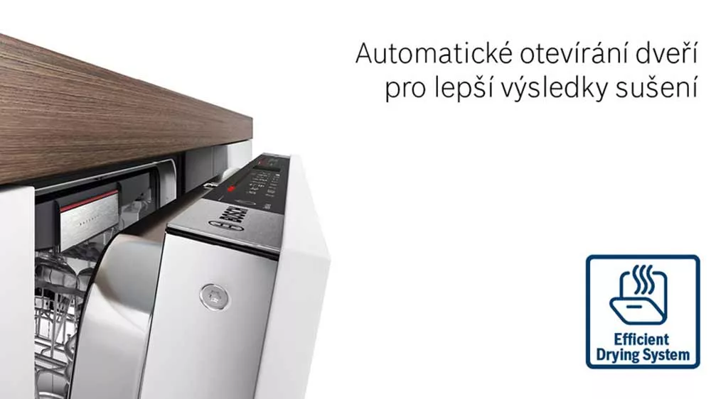 Myčka Bosch Serie 4 SMV4EVX04E s otevřenmi dvřky po skončen mycho cyklu_04