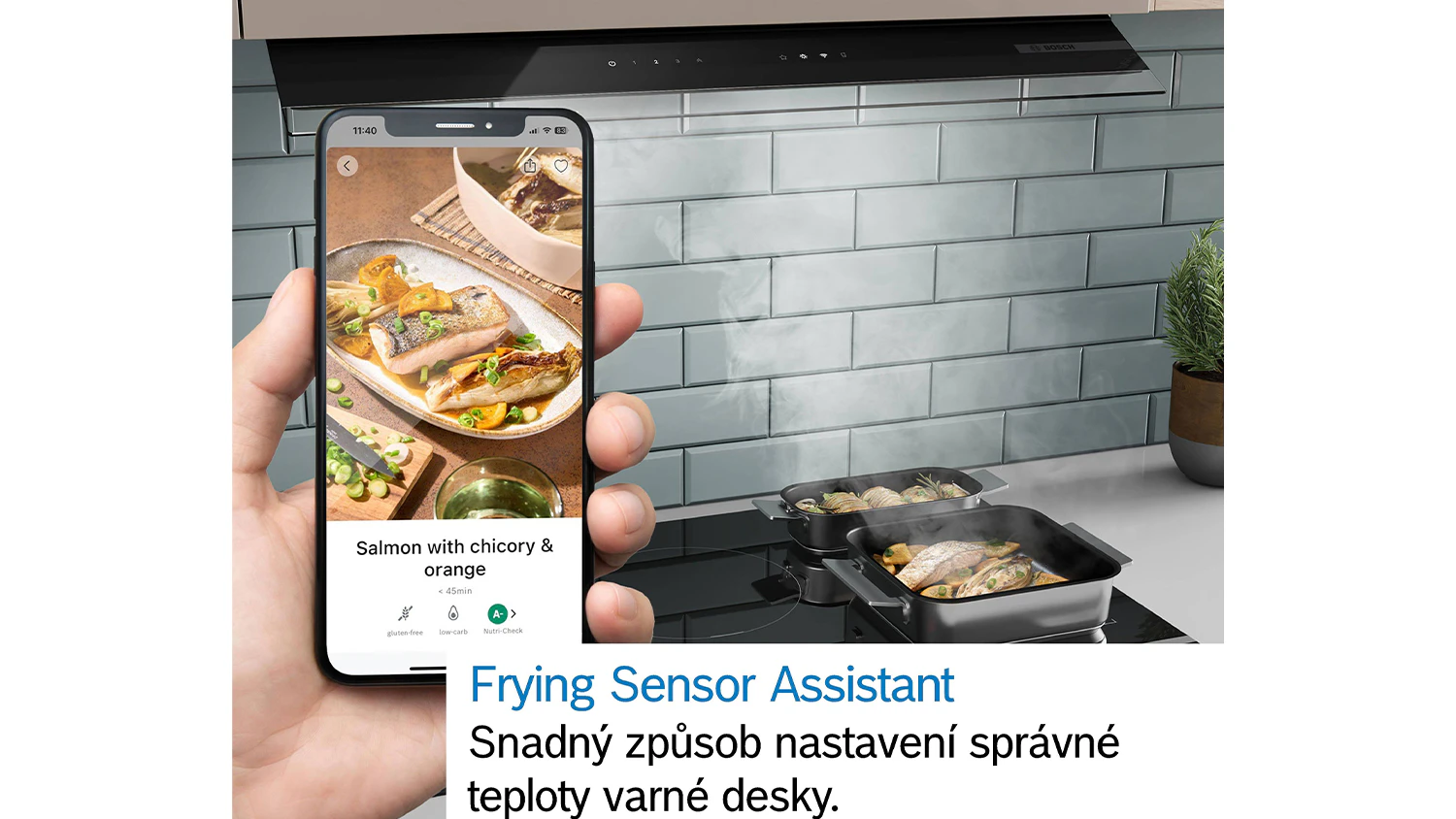 Varná deska a mobil s funkcí Frying Sensor Assistant