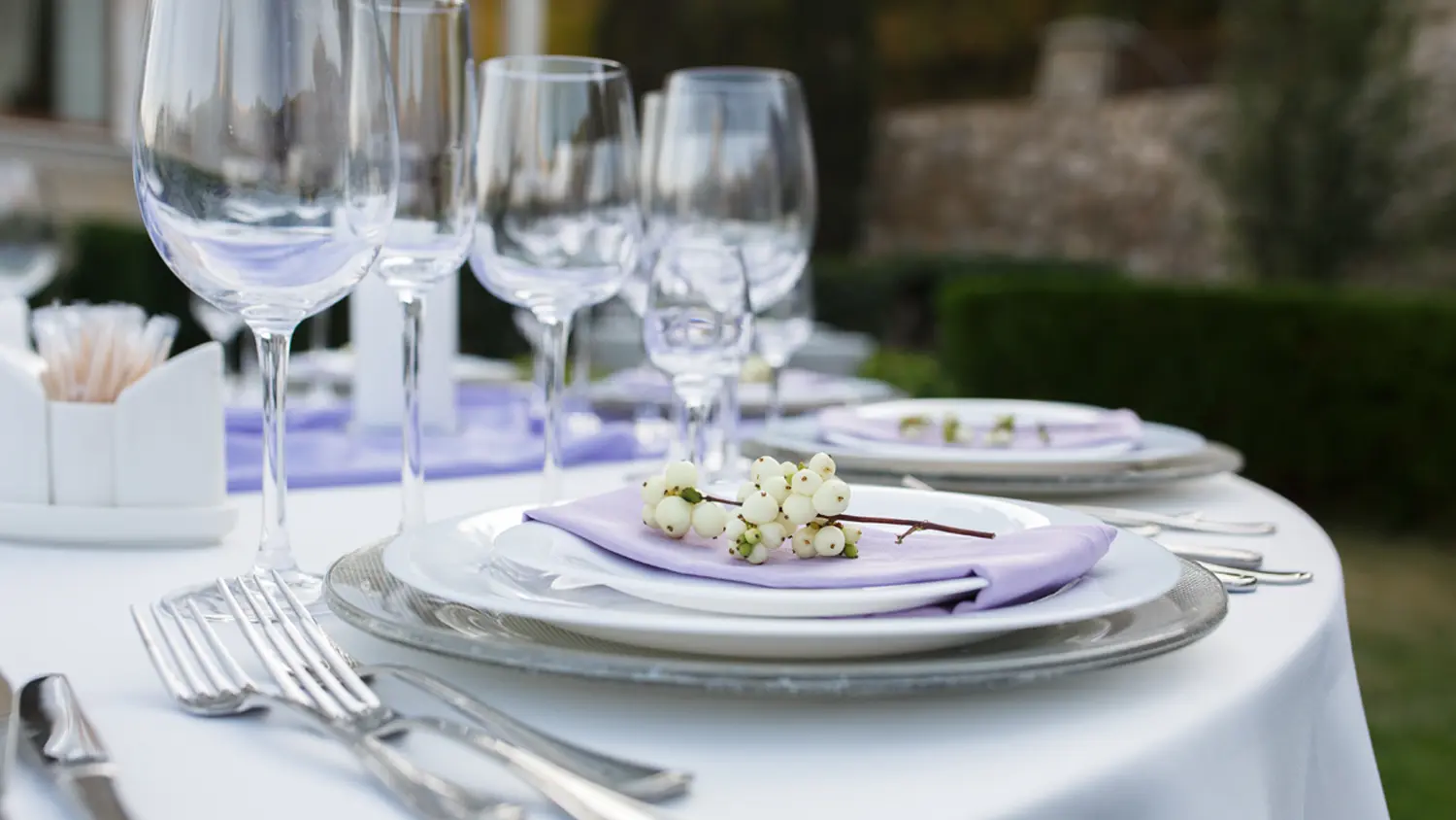 Slavnostně prostřen stůl Table Setting Luxury Wedding Another Catered Stock fotografie 322849724 | Shutterstock