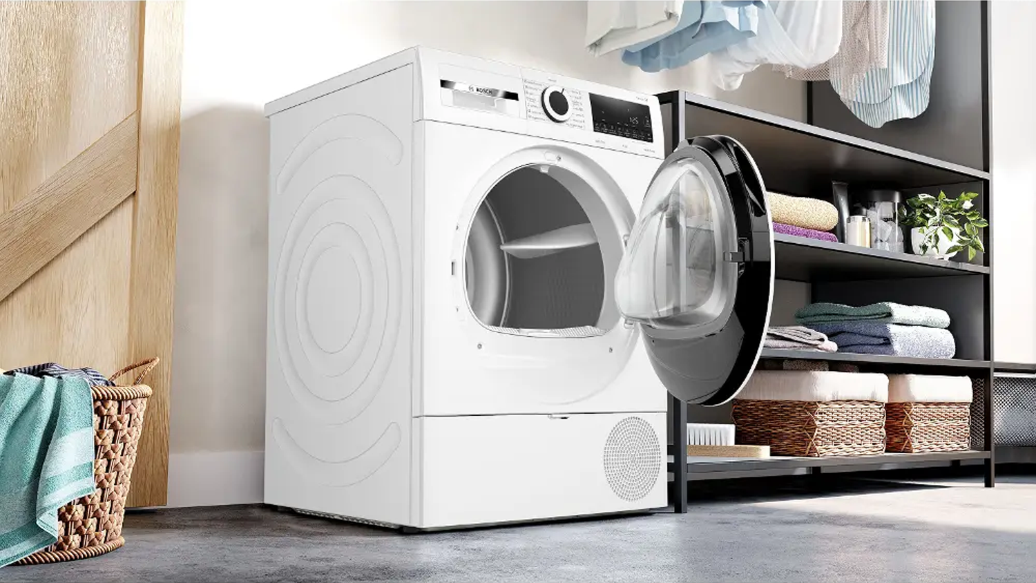 Sušička prádla Bosch WQA23203CS instalovaná v koupelně