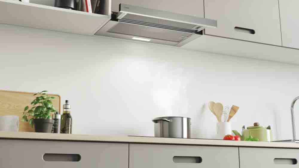 Výsuvná digestoř Candy CBT6130/3X nad varnou deskou_02