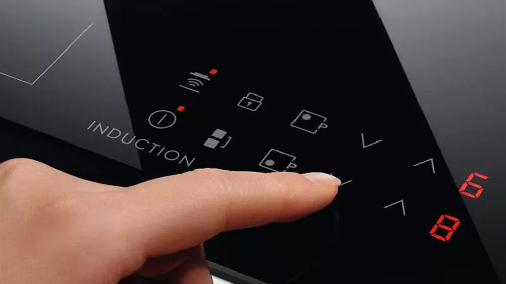 Symboly na Indukčn&iacute; varn&eacute; desce Electrolux CIR60430CB_02