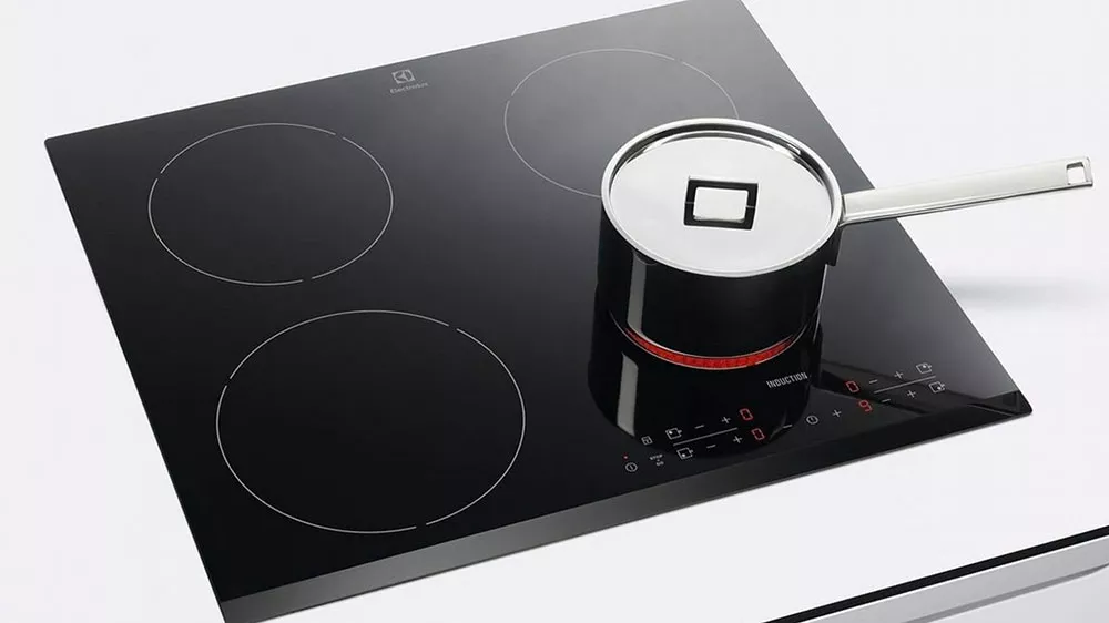 Hrnec na plot&yacute;nce Indukčn&iacute; varn&eacute; desky Electrolux LIR60430_02