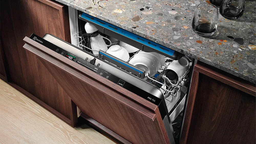 Vestavn&aacute; myčka n&aacute;dob&iacute; Electrolux EES48200L_01