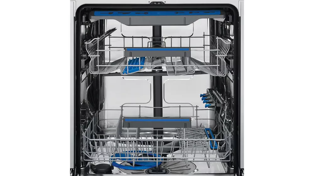 Vnitřek vestavné myčky nádobí Elektrolux EEG48300L_02