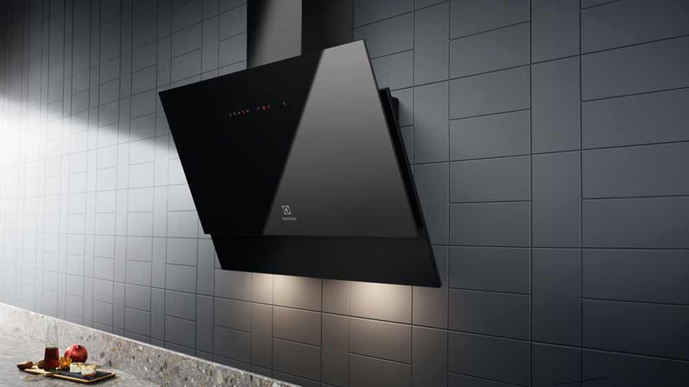 Komínový odsavač par ELECTROLUX LFV416K v kuchyni_04