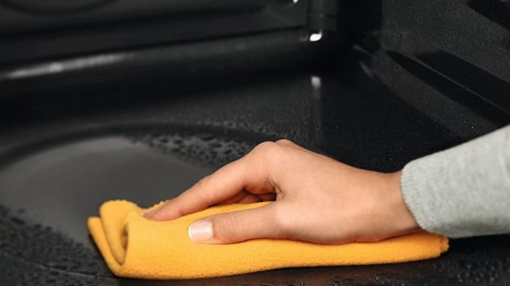 Snadné čištění trouby Electrolux EOD3H40BX_04