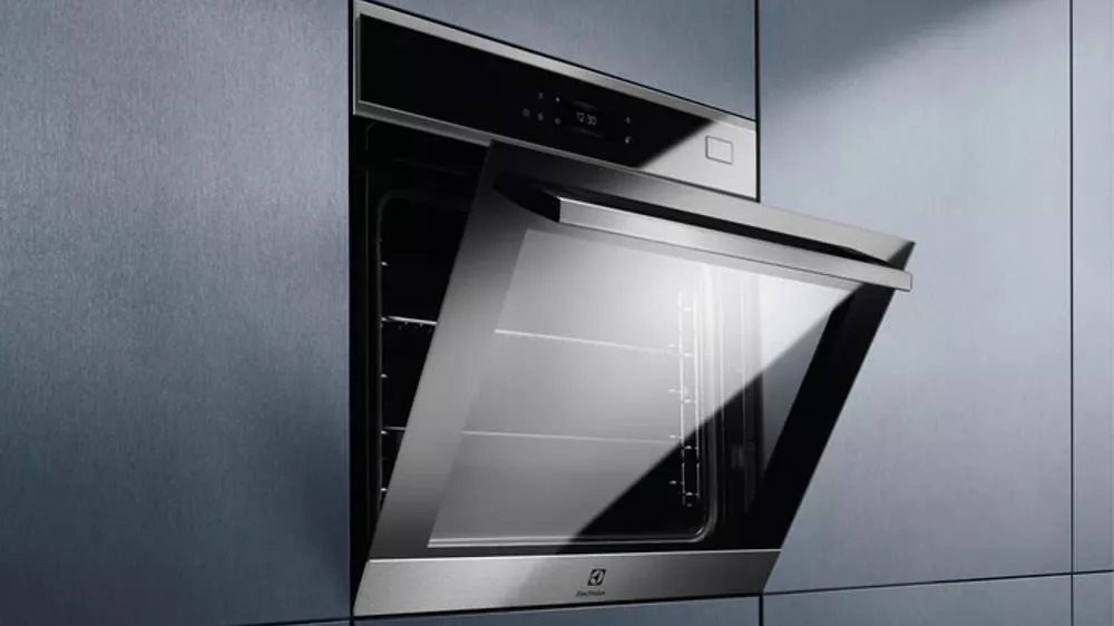 Pootevřená vestavná trouba Electrolux EOB8S39WX_06