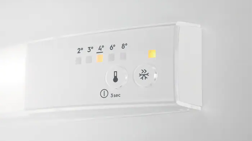 Ovládací panel u chladničky ELECTROLUX ENT6NE18S_02