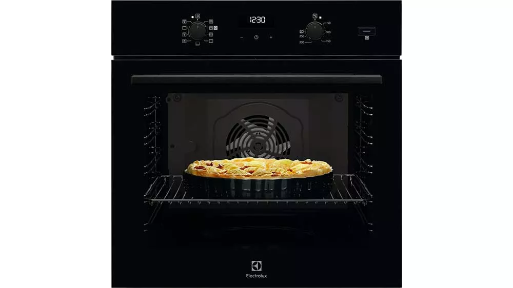 Vestavná trouba Electrolux EOD5F71Z 600 SteamBake_01