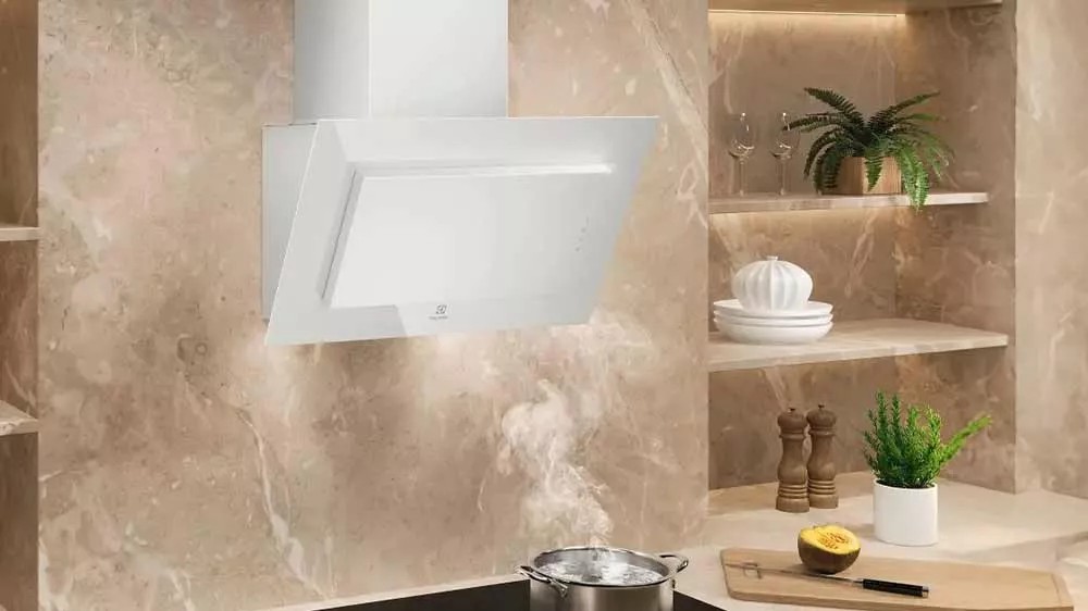 Vestavný odsavač par Electrolux LFV326W v kuchyni_02
