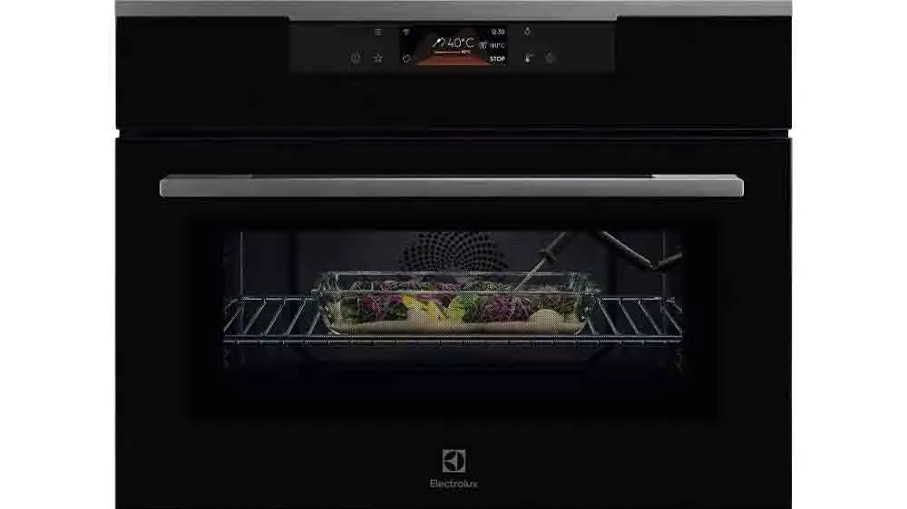 Multifunkční horkovzdušná trouba Electrolux KVLBE09H MealAssist CombiQuick_01