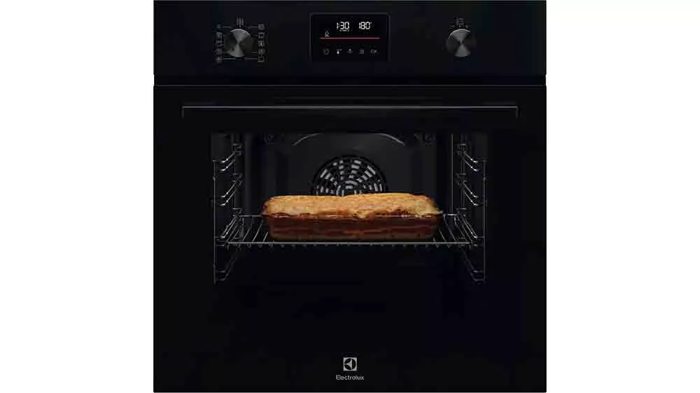 Vestavná trouba Electrolux 300 Series SurroundCook LOF4P06BK