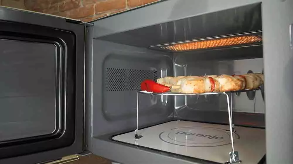 Grilovací rošt v mikrovlnce Gorenje BM235CLI_03