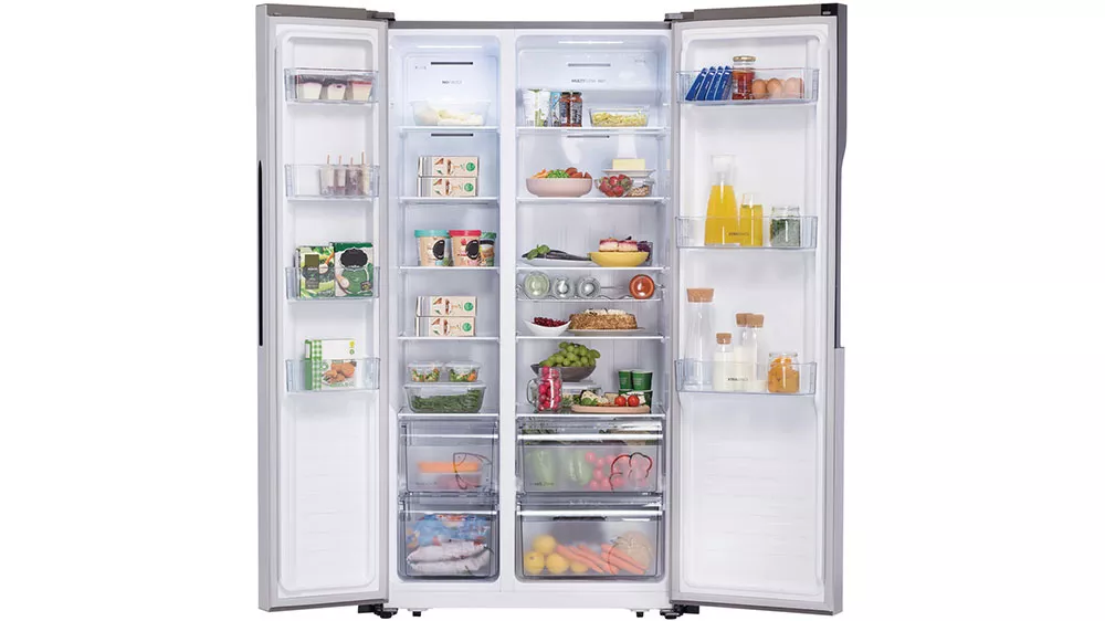 Narovnan&eacute; potraviny v otevřen&eacute; americk&eacute; chladničce Gorenje NRS8182KX_02