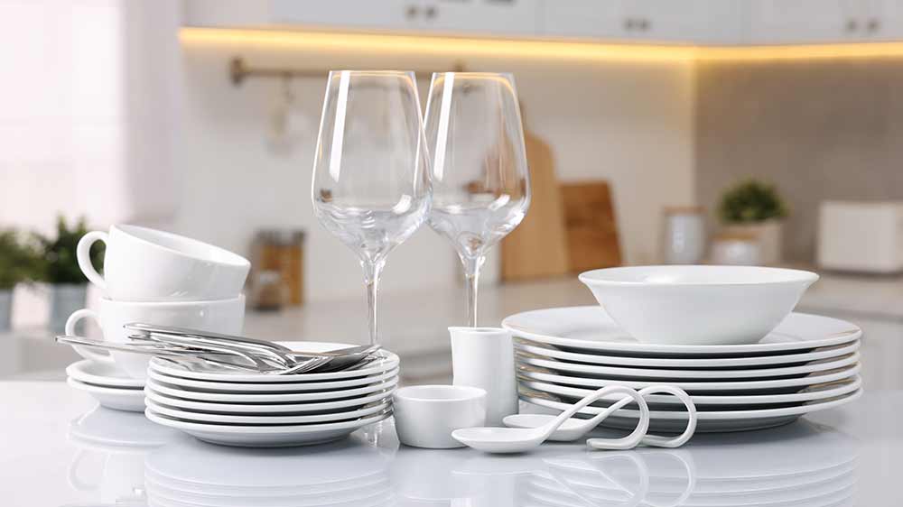 Sada umytého nádobí_03