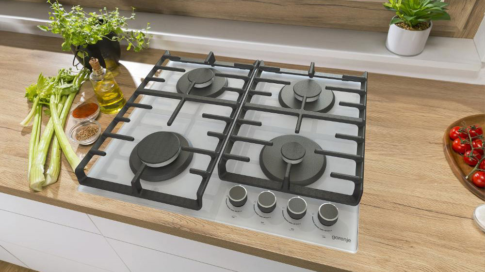 Plynová varná deska Gorenje GT642AB v kuchyni_03