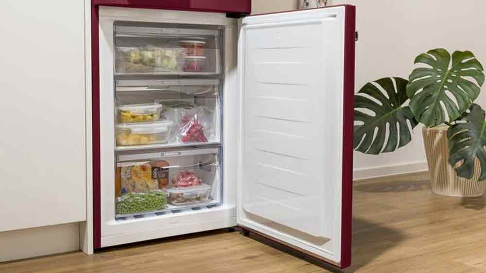 Kombinovaná chladnička Gorenje ONRK619DR-L má v mrazicí části tři šuplíky _06