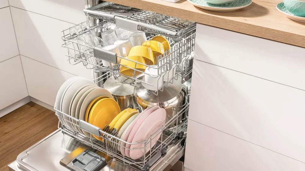 Naplněná vestavná myčka nádobí Gorenje GI520E15X_04