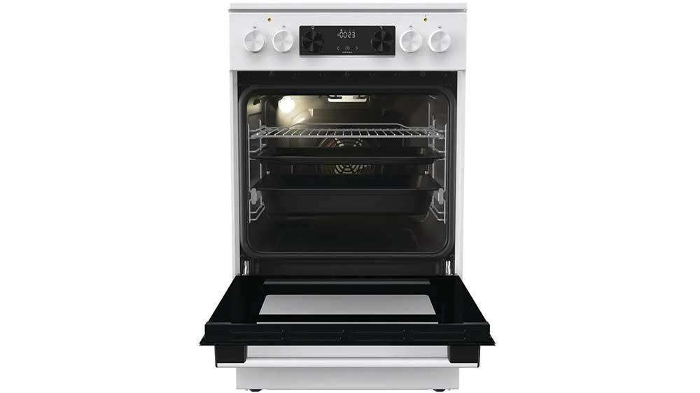 Otevřená trouba elektrického sporáku GORENJE G600 GEC5C42WG_03