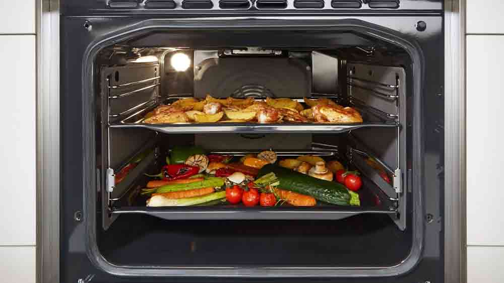 Plechy s jídlem ve sporáku Gorenje_04