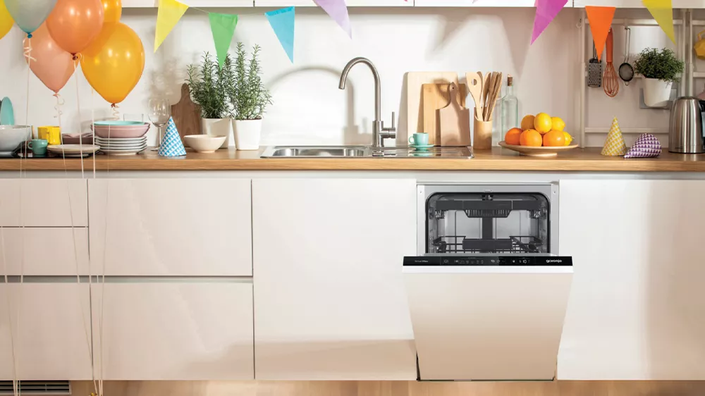 Zabudovaná v lince myčka nádobí Gorenje GV561C10_02