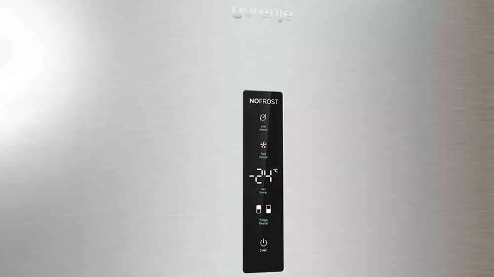 Displej kombinované lednice Gorenje NFB62CA2XL4_02