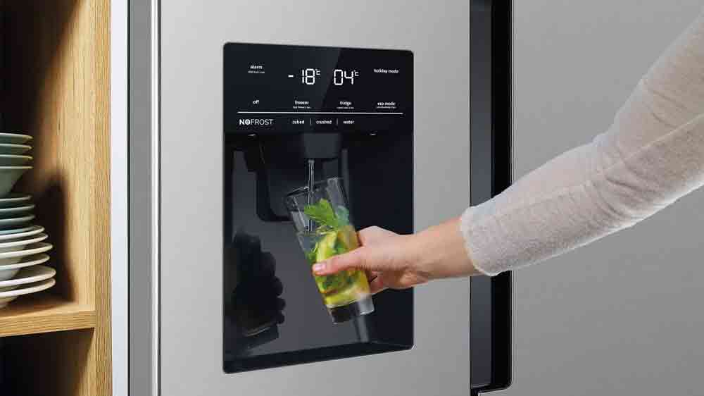 Výdejník vody a ledu u lednice Gorenje_04