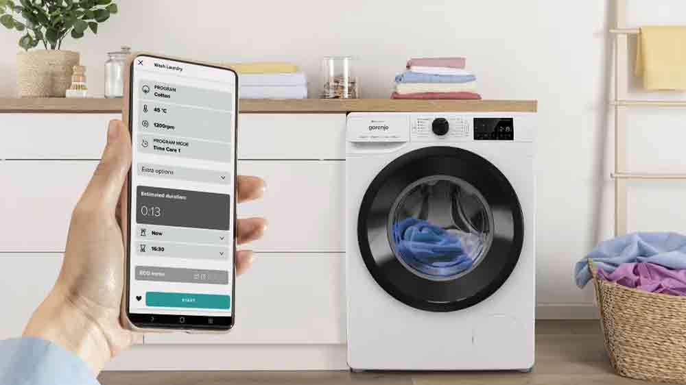Pračka s předním plněním Gorenje WPNEI82A1SWIFI a mobil s aplikací ConnctLife_03