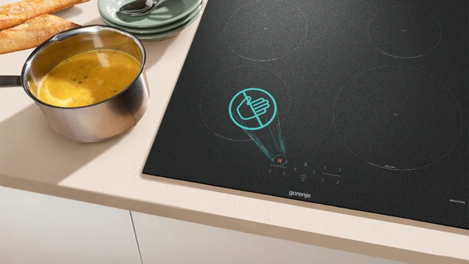 Indukční varná deska Gorenje GI6401MSC s indikátorem zbytkového tepla