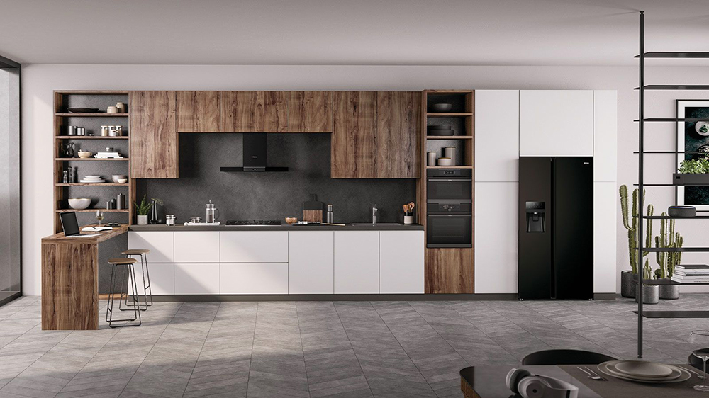 Kuchyň s chladničkou Haier SBS 90 Series 3 HSR3918ENPB_02