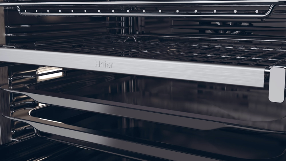 Vnitřní prostor vestavné horkovzdušné trouby Haier H6 ID66C3YTB_04