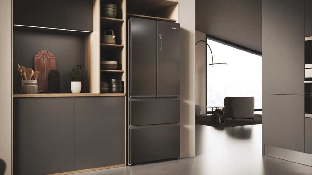Americká chladnička Haier HFR3718DNMD v interiéru_02