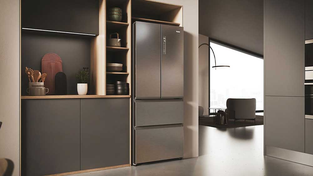 Americk&aacute; chladnička Haier HFR3718DNMM v interi&eacute;ru_02
