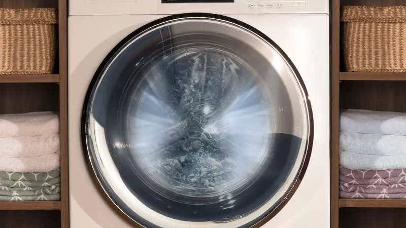 Zapnutá pračka se sušičkou HAIER HWD80 B14979-S_06