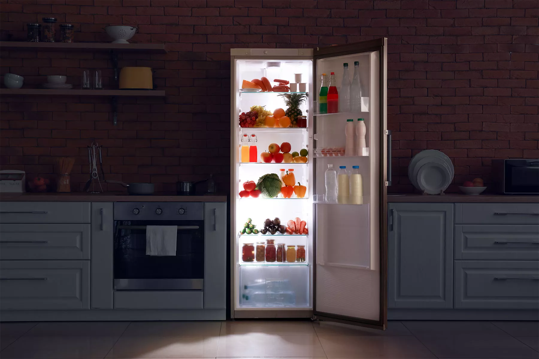 LED osvětlení v otevřené kombinované chladničce HISENSE RB291D4CDE_06