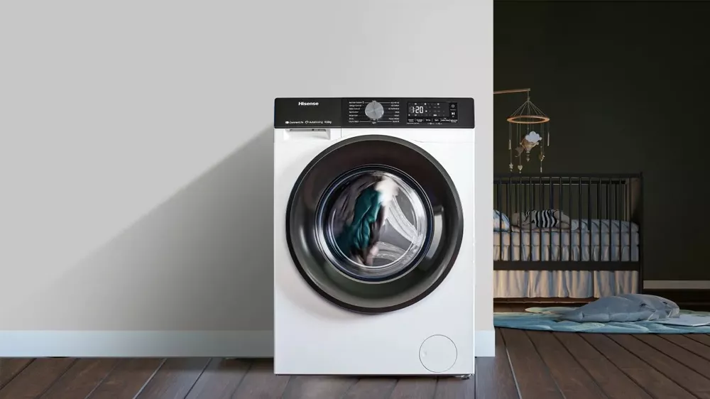 Pračka vedle dětsk&eacute;ho pokoje HISENSE WF3S9043BW3_04