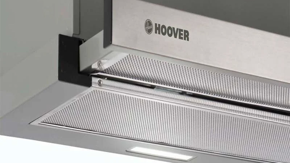 Vestavný odsavač par Hoover HHT6300/2X/1 detail filtru a osvětlení_02